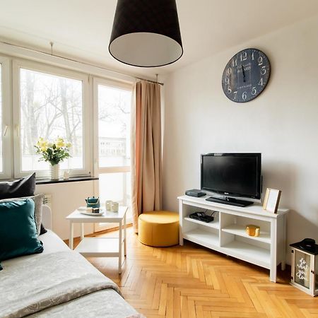 Piotrapartments - Bruna Green City Apartment ワルシャワ エクステリア 写真