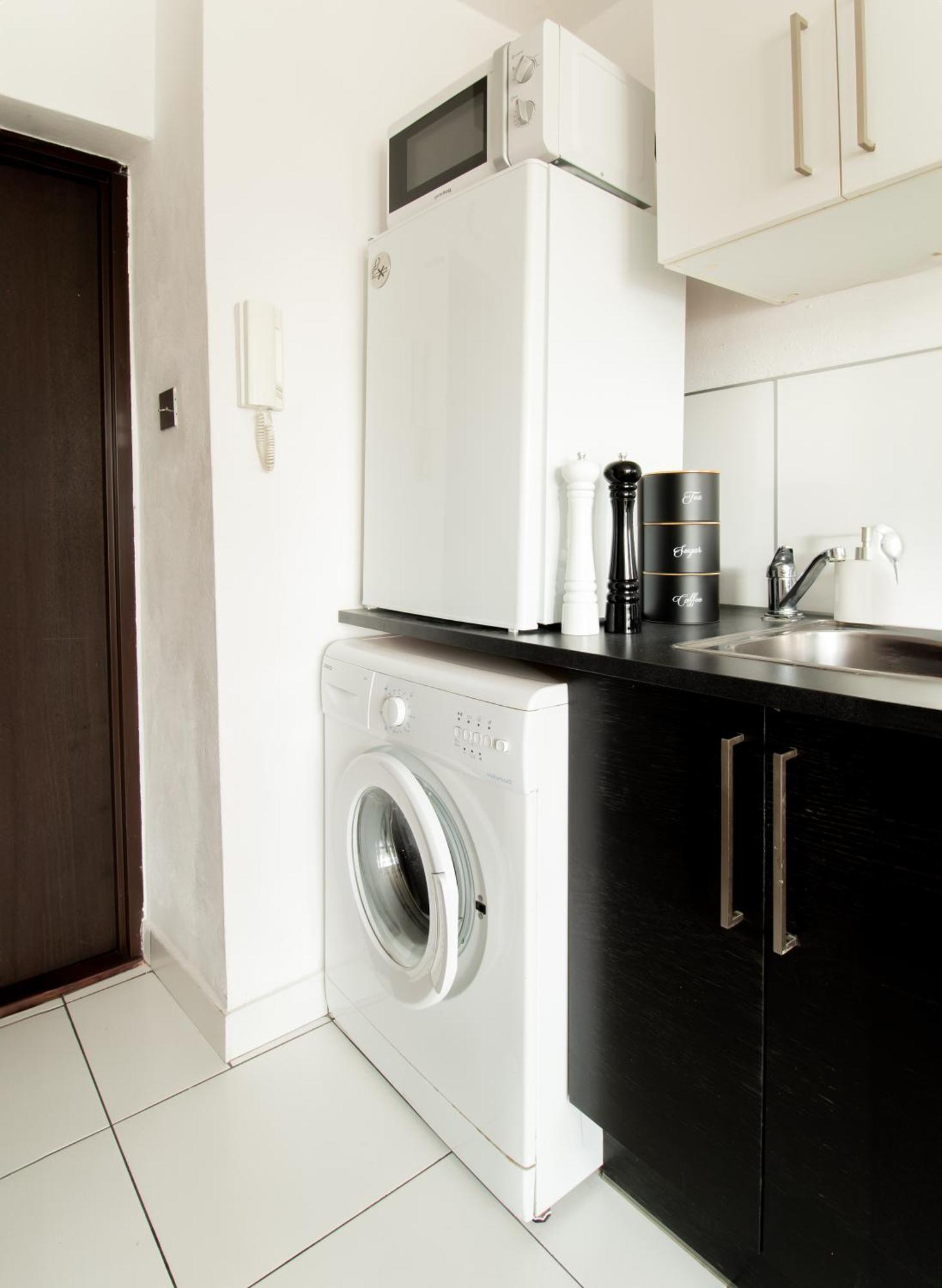 Piotrapartments - Bruna Green City Apartment ワルシャワ エクステリア 写真